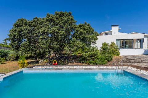 Villa for sale Navalafuente, Madrid, Spain 5 bedrooms, 253 sq.m. No. 122413 - photo 2