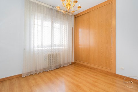 Продажа квартиры в Мадрид, Испания 4 спальни, 133.14м2 №122418 - фото 18