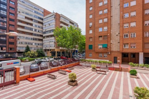 Продажа квартиры в Мадрид, Испания 4 спальни, 133.14м2 №122418 - фото 30
