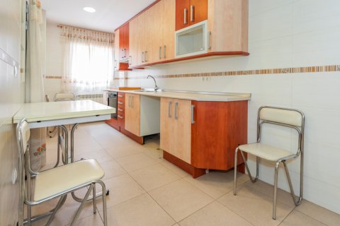 Продажа квартиры в Мадрид, Испания 4 спальни, 133.14м2 №122418 - фото 14