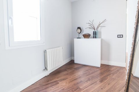 Apartment for rent Madrid, Spain 2 bedrooms, 120 sq.m. No. 122416 - photo 7