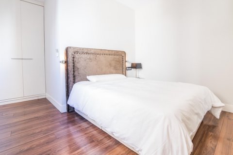 Apartment for rent Madrid, Spain 2 bedrooms, 120 sq.m. No. 122416 - photo 15