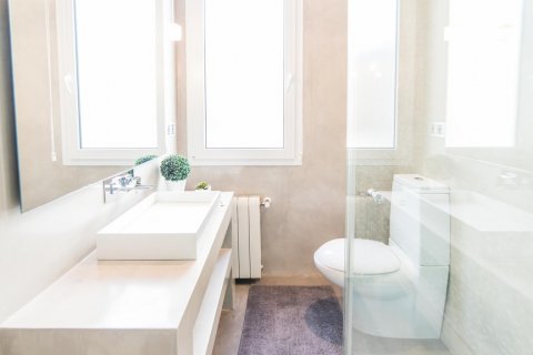 Apartment for rent Madrid, Spain 2 bedrooms, 120 sq.m. No. 122416 - photo 9