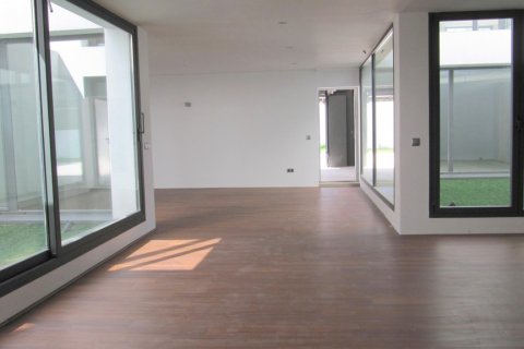 Villa en venta Madrid, España 5 dormitorios, 1.18 m2 No. 122414 - foto 7