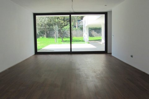 Villa en venta Madrid, España 5 dormitorios, 1.18 m2 No. 122414 - foto 8