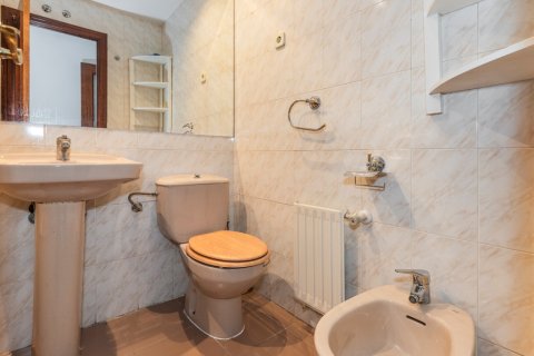 Huoneisto myytävänä Madrid, Espanja, 3 makuuhuonetta, 102 m2 No. 121966 - kuva 19