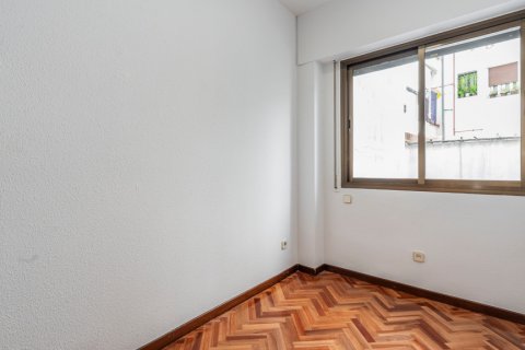 Huoneisto myytävänä Madrid, Espanja, 3 makuuhuonetta, 102 m2 No. 121966 - kuva 21
