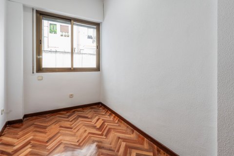 Huoneisto myytävänä Madrid, Espanja, 3 makuuhuonetta, 102 m2 No. 121966 - kuva 20