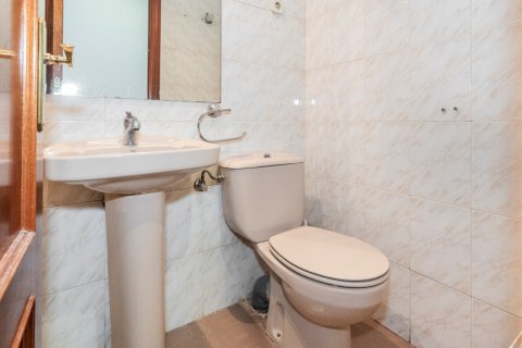 Huoneisto myytävänä Madrid, Espanja, 3 makuuhuonetta, 102 m2 No. 121966 - kuva 12