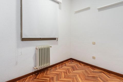 Huoneisto myytävänä Madrid, Espanja, 3 makuuhuonetta, 102 m2 No. 121966 - kuva 8