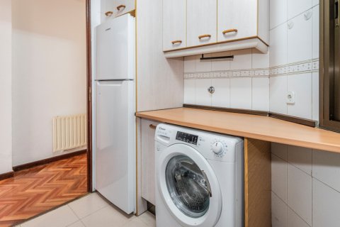 Huoneisto myytävänä Madrid, Espanja, 3 makuuhuonetta, 102 m2 No. 121966 - kuva 16