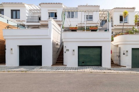 Townhouse for sale Benalmadena, Malaga, Spain 3 bedrooms, 148 sq.m. No. 122546 - photo 1