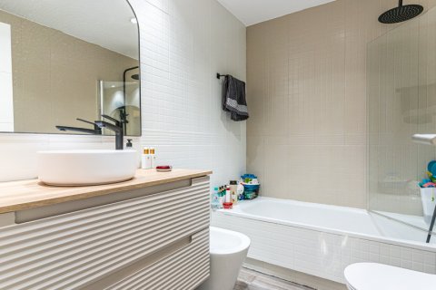 Dvīņu māja pārdošanā Madrid, Spānijā 4 istabas, 187 m2 Nr. 121431 - attēls 22