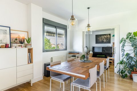 Dvīņu māja pārdošanā Madrid, Spānijā 4 istabas, 187 m2 Nr. 121431 - attēls 6
