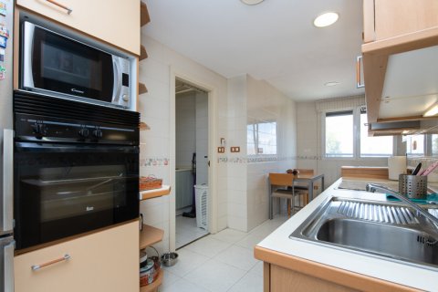 Продажа квартиры в Мадрид, Испания 2 спальни, 150м2 №121435 - фото 27