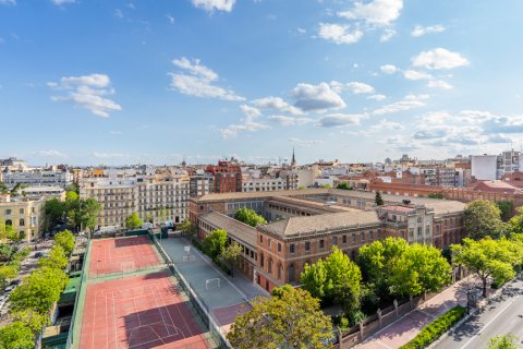 Apartament Madrid, Hiszpania 5 sypialni, 485 mkw. nr 121432 – zdjęcie 16