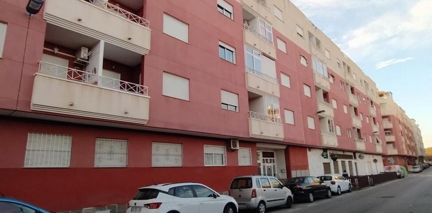 Apartment Torrevieja, Alicante, Espagne 2 chambres,  No. 124913