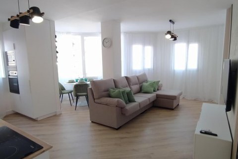 Apartment à vendre Torrevieja, Alicante, Espagne, 2 chambres,  No. 124913 - photo 6