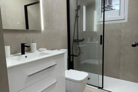 Apartment for sale Torrevieja, Alicante, Spain 2 bedrooms, 77 sq.m. No. 124915 - photo 15