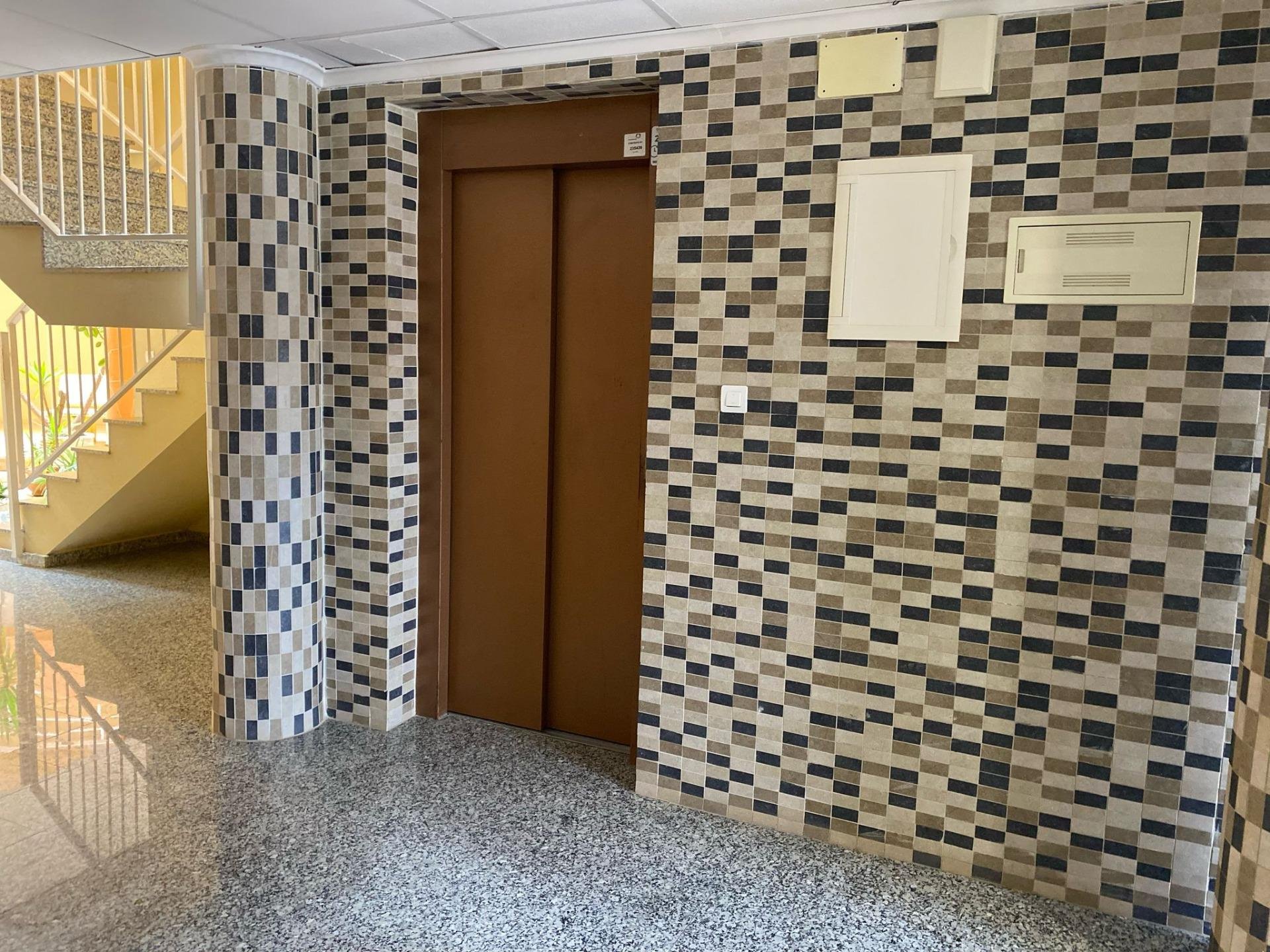 Apartment in San Miguel de Salinas, Alicante, Spain 2 bedrooms, 75 sq.m. No. 124914