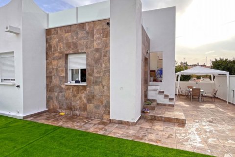 Bungalowi myytävänä Playa Flamenca II, Alicante, Espanja, 2 makuuhuonetta, 83 m2 No. 124830 - kuva 6