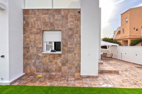 Bungalowi myytävänä Playa Flamenca II, Alicante, Espanja, 2 makuuhuonetta, 83 m2 No. 124830 - kuva 14