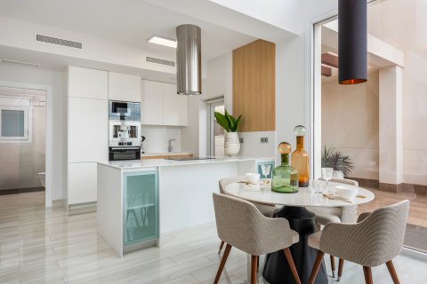 Продажа виллы в Сьюдад Кесада, Аликанте, Испания 3 спальни, 109м2 №122869 - фото 11