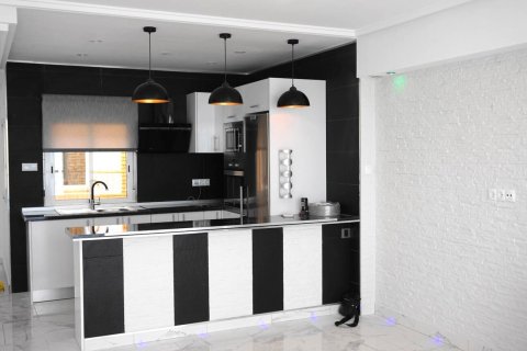 Apartment for sale Los Urrutias, Murcia, Spain 2 bedrooms, 90 sq.m. No. 125054 - photo 7