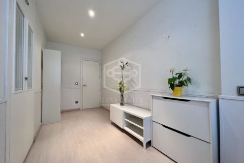 Apartment for rent Gava, Barcelona, Spain 3 bedrooms, 150 sq.m. No. 130893 - photo 11