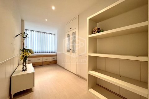 Apartment for rent Gava, Barcelona, Spain 3 bedrooms, 150 sq.m. No. 130893 - photo 18