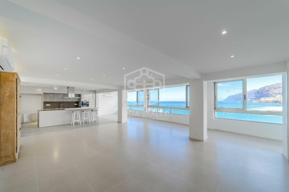 Villa Santiago del Teide, Tenerife, Spānijā 7 istabas, 450 m2 Nr. 130894