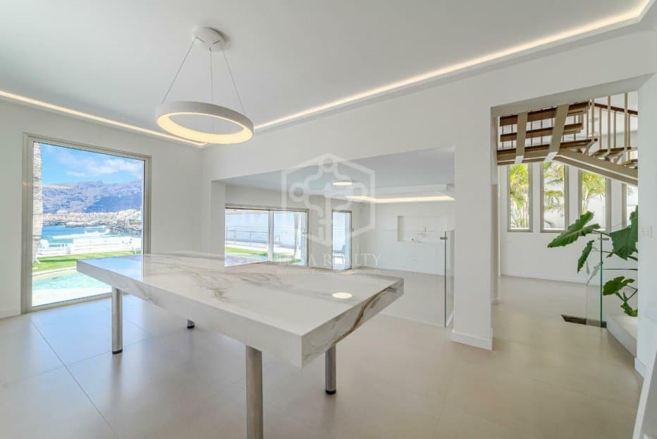 Villa Santiago del Teide, Tenerife, Spānijā 7 istabas, 450 m2 Nr. 130894