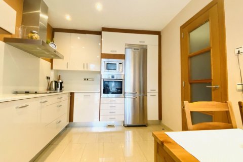 Villa zur Miete Castelldefels, Barcelona, Spanien 4 Schlafzimmer, 300 m2 Nr. 130891 - Foto 6