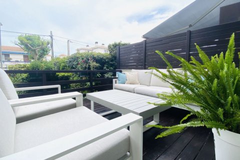 Townhouse for rent Castelldefels, Barcelona, Spain 4 bedrooms, 300 sq.m. No. 130892 - photo 13