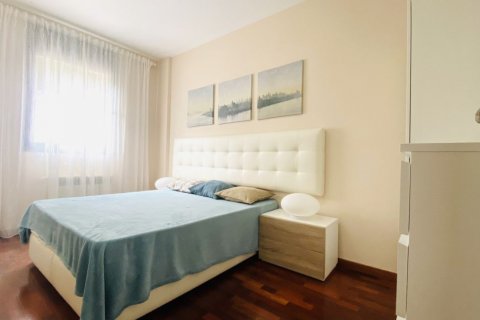 Townhouse for rent Castelldefels, Barcelona, Spain 4 bedrooms, 300 sq.m. No. 130892 - photo 19