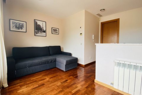 Townhouse for rent Castelldefels, Barcelona, Spain 4 bedrooms, 300 sq.m. No. 130892 - photo 28