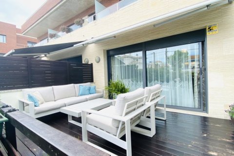 Townhouse for rent Castelldefels, Barcelona, Spain 4 bedrooms, 300 sq.m. No. 130892 - photo 15