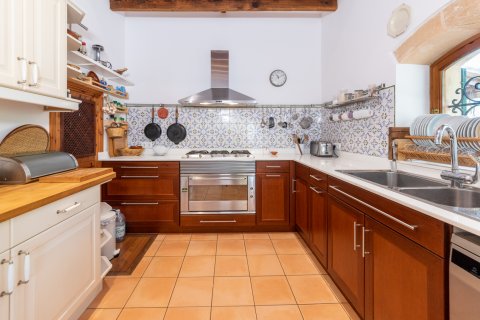 Finca for rent Campos, Mallorca, Spain 6 bedrooms, 668 sq.m. No. 130938 - photo 9