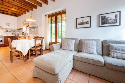 Finca for rent Campos, Mallorca, Spain 6 bedrooms, 668 sq.m. No. 130938 - photo 10