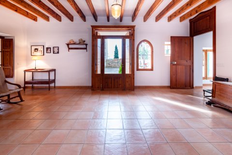 Finca for rent Campos, Mallorca, Spain 6 bedrooms, 668 sq.m. No. 130938 - photo 12