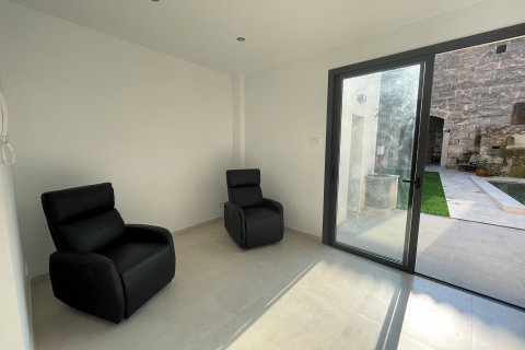 Townhouse for rent Sa Pobla, Mallorca, Spain 4 bedrooms, 322 sq.m. No. 130939 - photo 6