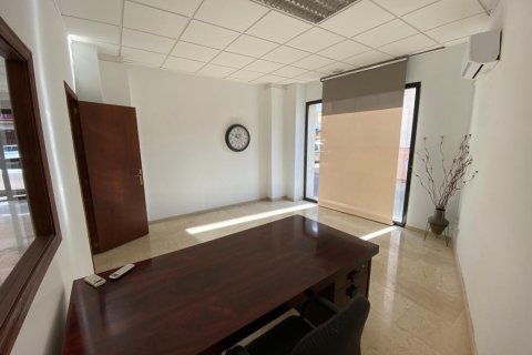 Commercial property for rent Manacor, Mallorca, Spain 2 bedrooms, 117 sq.m. No. 130940 - photo 2