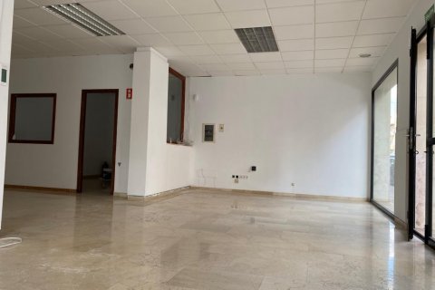 Commercial property for rent Manacor, Mallorca, Spain 2 bedrooms, 117 sq.m. No. 130940 - photo 7