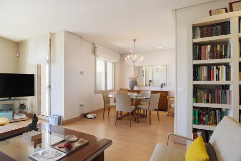 Продажа квартиры в Малага, Испания 4 спальни, 126м2 №124595 - фото 17