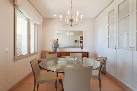 Продажа квартиры в Малага, Испания 4 спальни, 126м2 №124595 - фото 25