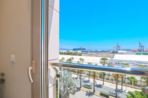 Продажа квартиры в Малага, Испания 4 спальни, 126м2 №124595 - фото 8