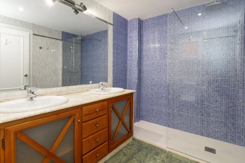 Apartment for sale Malaga, Spain 4 bedrooms, 231 sq.m. No. 124594 - photo 23
