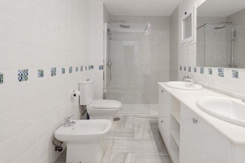 Apartment for sale Malaga, Spain 4 bedrooms, 231 sq.m. No. 124594 - photo 15