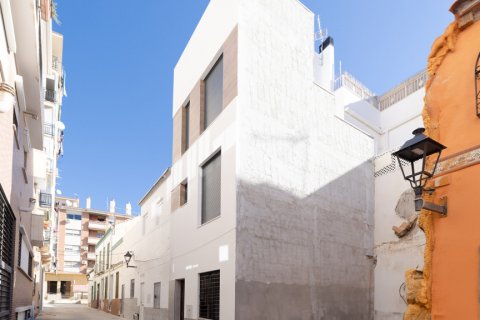 Villa till salu Malaga, Spanien 3 sovrum, 90 kvm. Nr. 124599 - foto 1