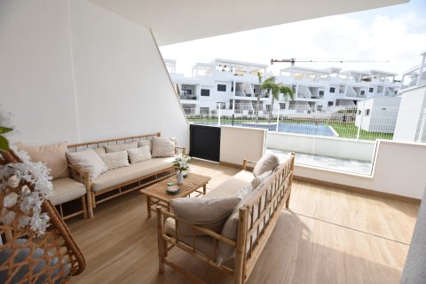 Huoneisto myytävänä Torrevieja, Alicante, Espanja, 2 makuuhuonetta, 75 m2 No. 131689 - kuva 22